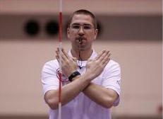 Official signal in volleyball end of set